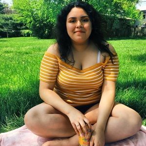 Meet your Posher, Veronica